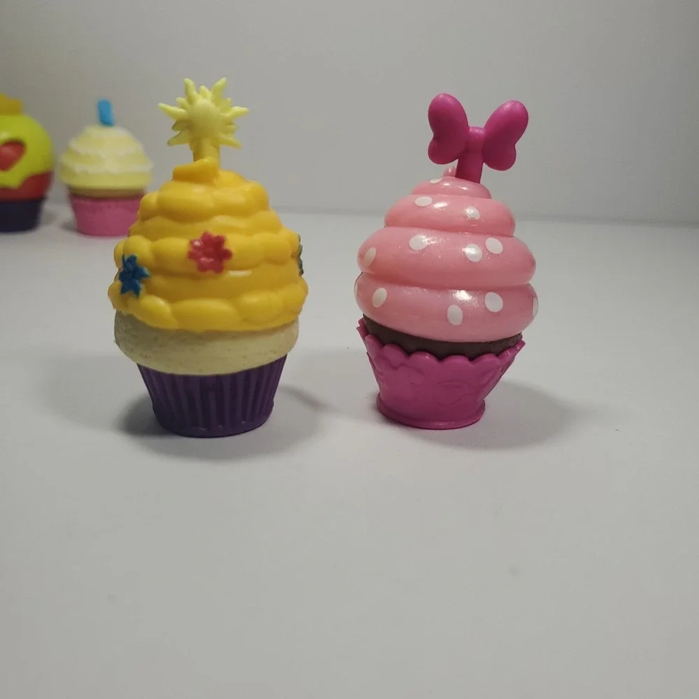 Lot of Disney Enchanted Cupcake Party Pieces Pricess Game Replacement Parts